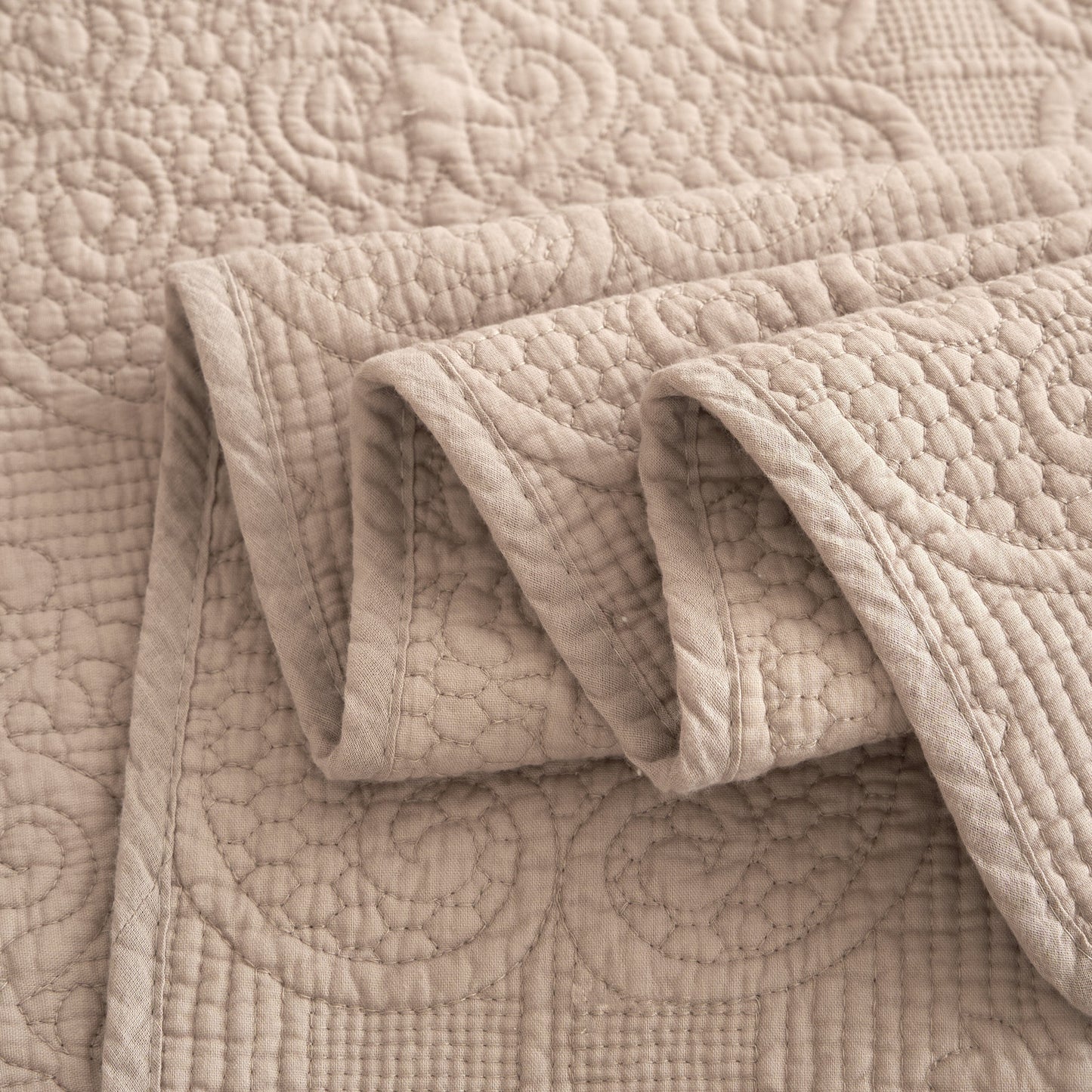 Rynx | Neutral Taupe Beige Sandy Elegant Matelassé Cotton Quilted Bedspread Set