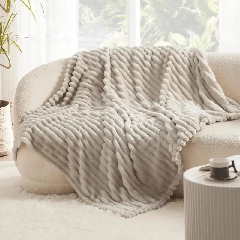 Rynx | NordiNest Plush Blanket