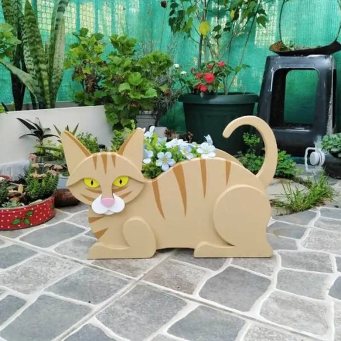 Rynx | Purrfect Plant Boxes – DIY cat-shaped flower pots