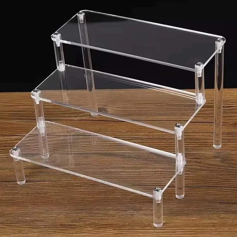 Rynx | Acrylic Make-up Stand