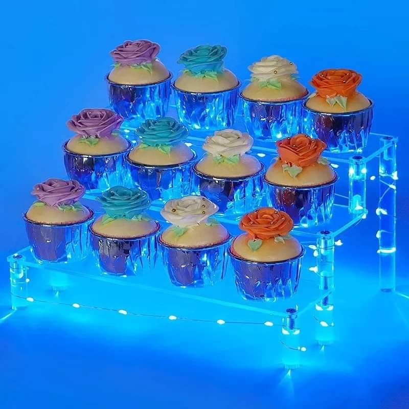 Rynx | Acrylic Make-up Stand