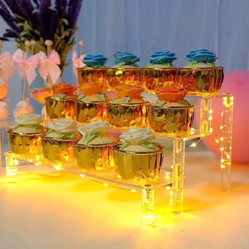 Rynx | Acrylic Make-up Stand