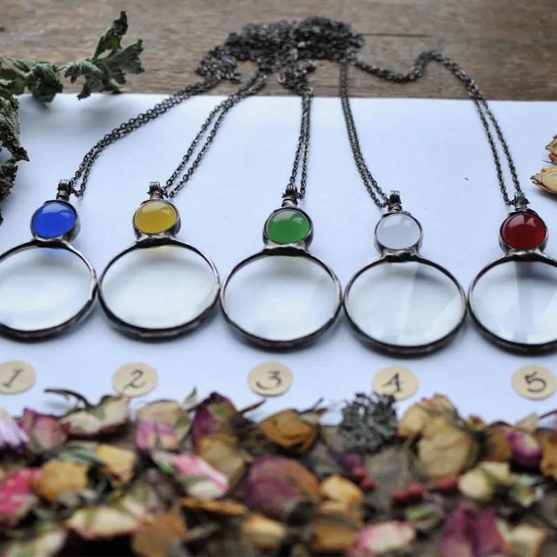 Rynx | Magnifying necklace