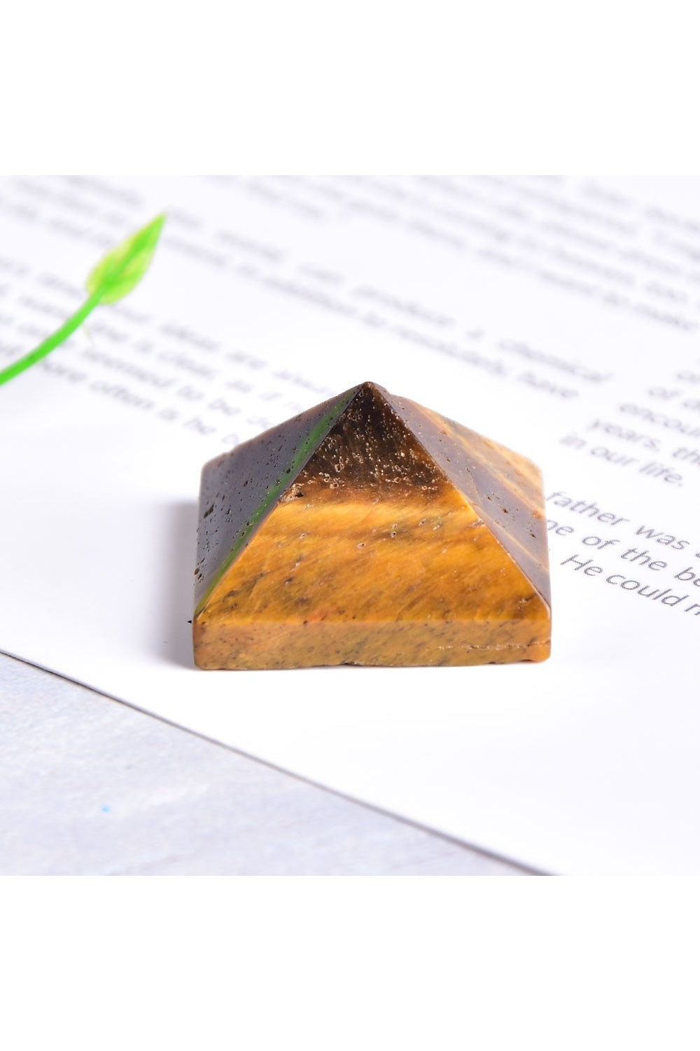 Rynx | Healing Crystal Pyramid