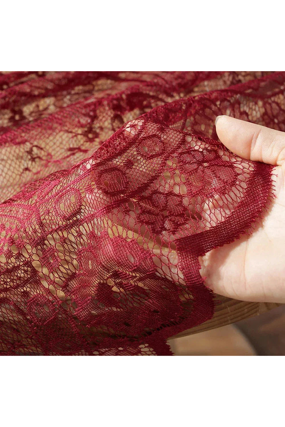Rynx | Lace Tablecloth