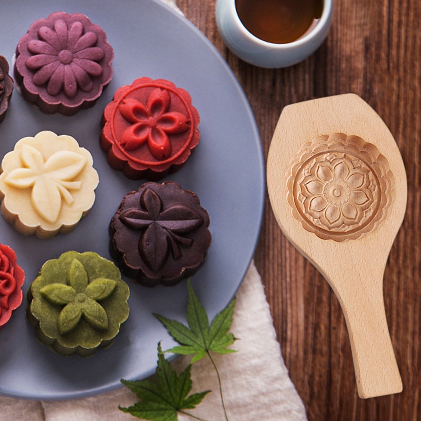 Rynx | Wooden Cute Pastry Bake Master Baking Mold