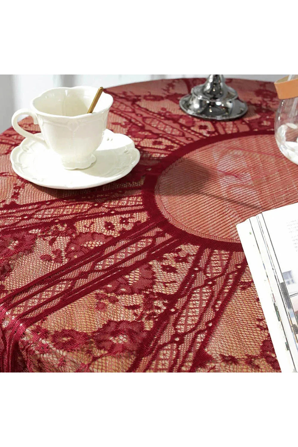 Rynx | Lace Tablecloth