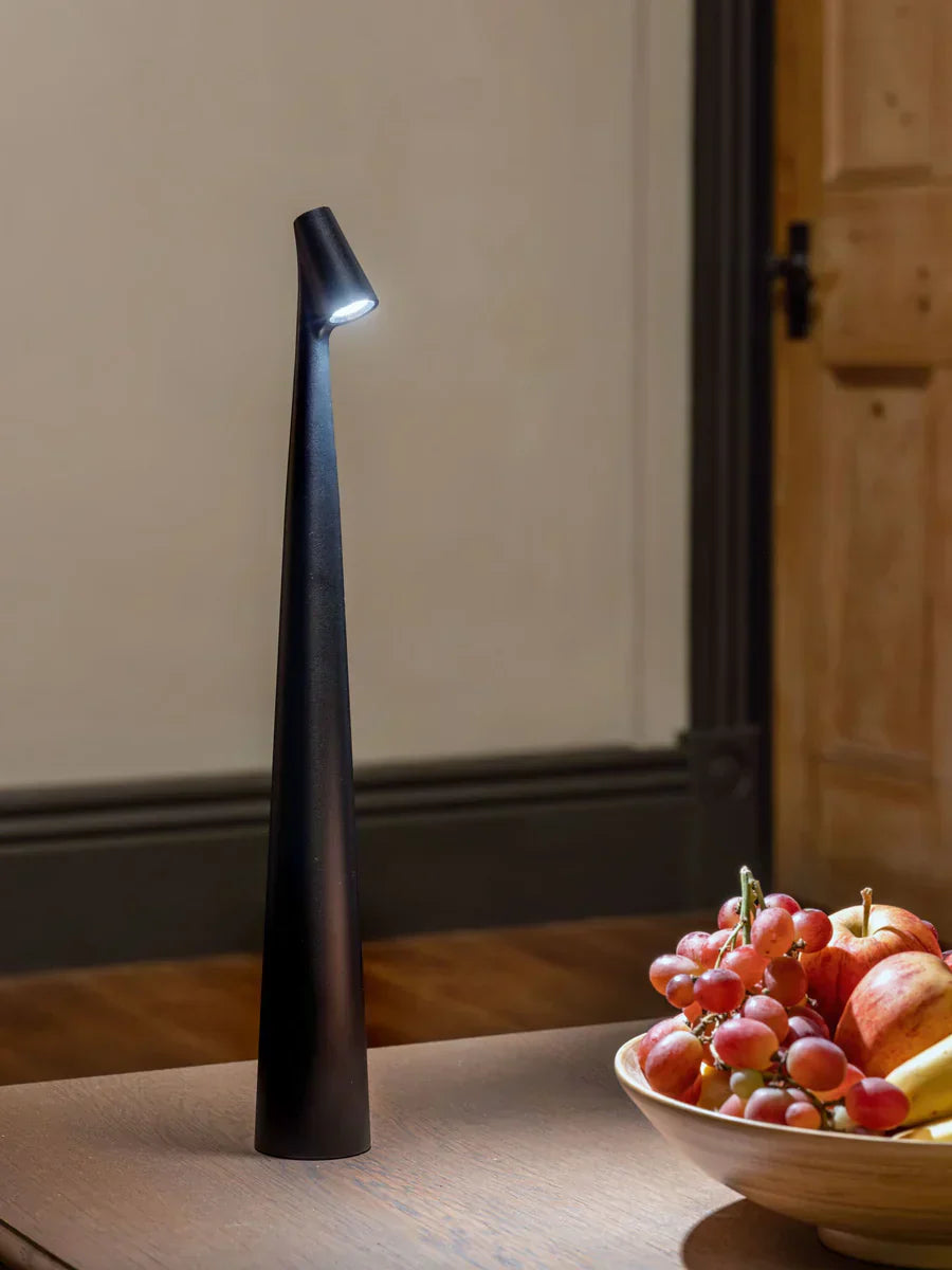 RYNX | Nordic Minimalistic Design Table Lamp – Wireless - Led - Versatile Usage