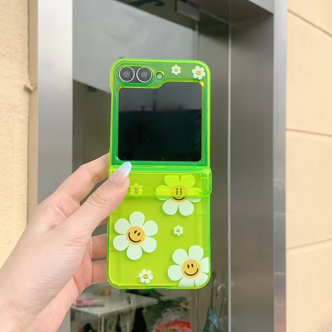 Rynx | Green Smiley Daisy Samsung Z Flip Case – Clear Floral Cover with Charm Chain