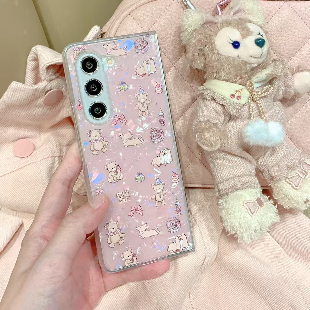 Rynx | Enjoing Bear Holographic Case for Samsung Galaxy Fold