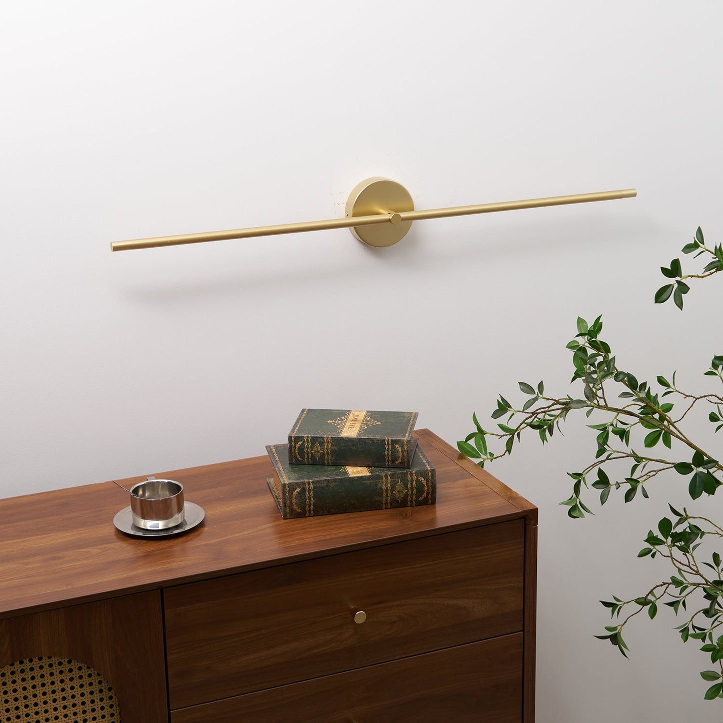 Rynx | Kady Linear Disc Plug In Wall Lamp