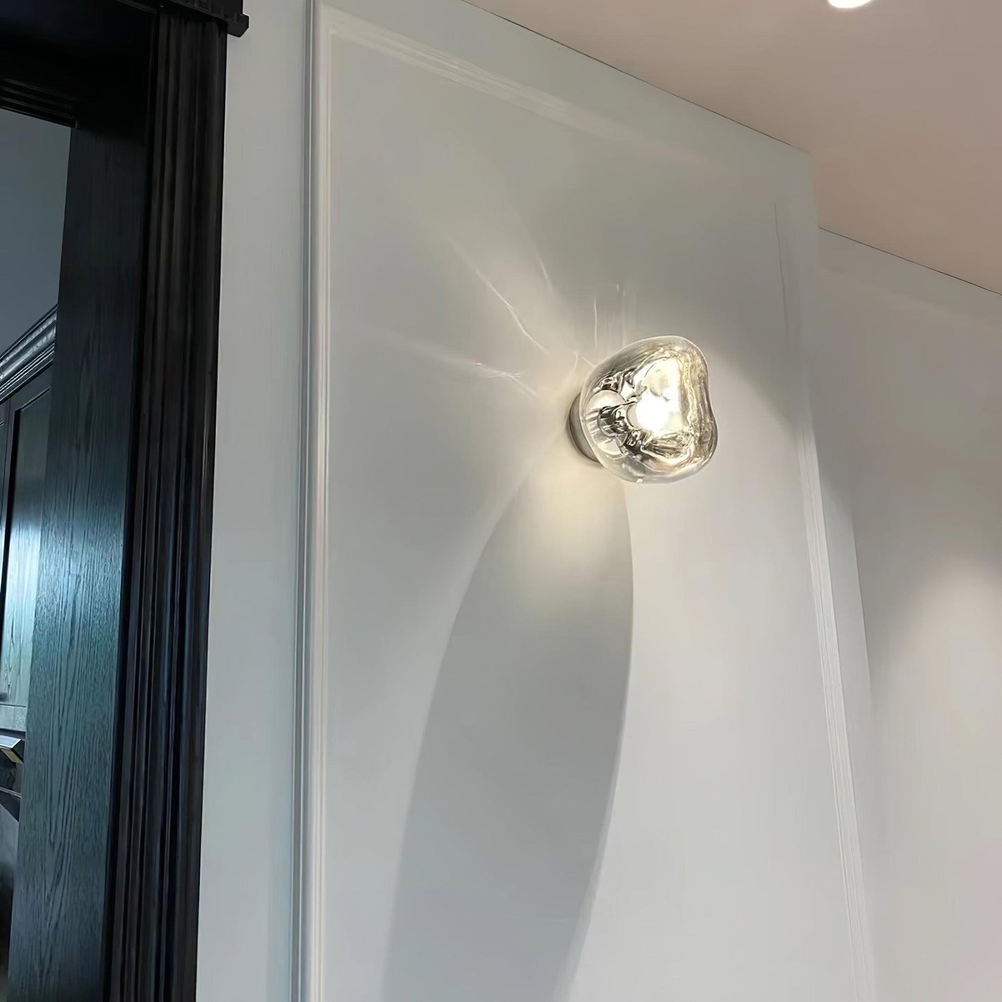 Rynx | Lava Wall Lamp