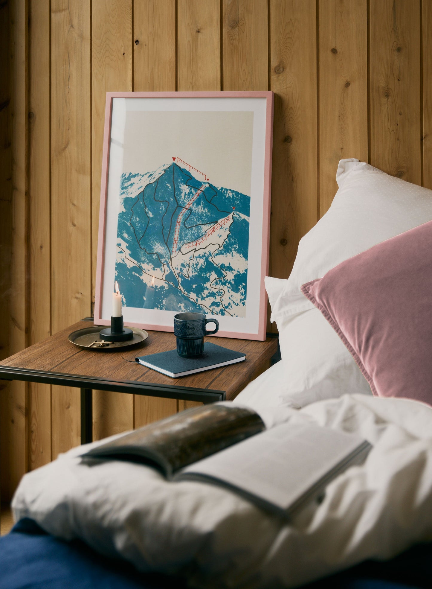 Rynx | Pink Wooden Frame, 19¾x27½ in | 50x70 cm