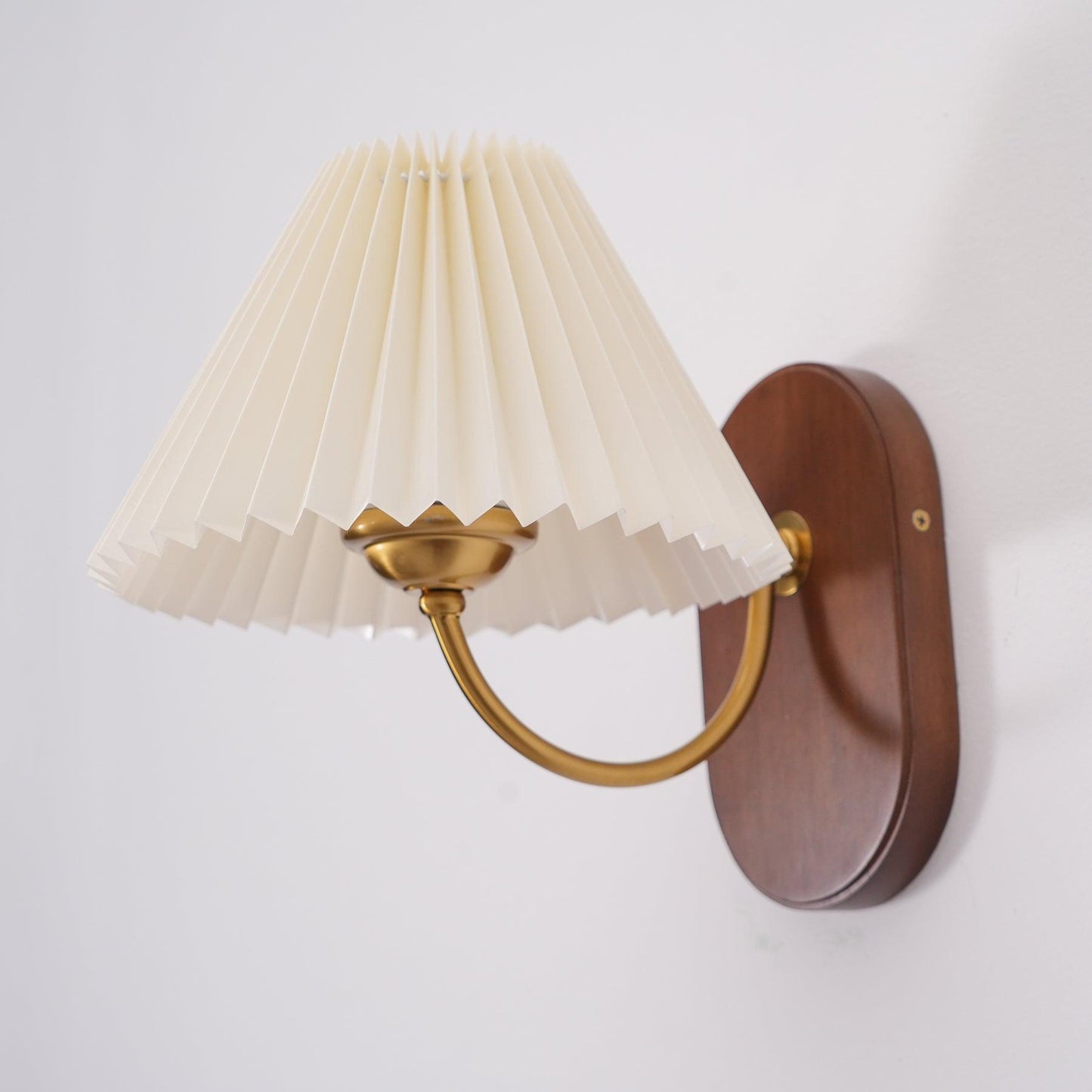 Rynx | Louise Wall Lamp