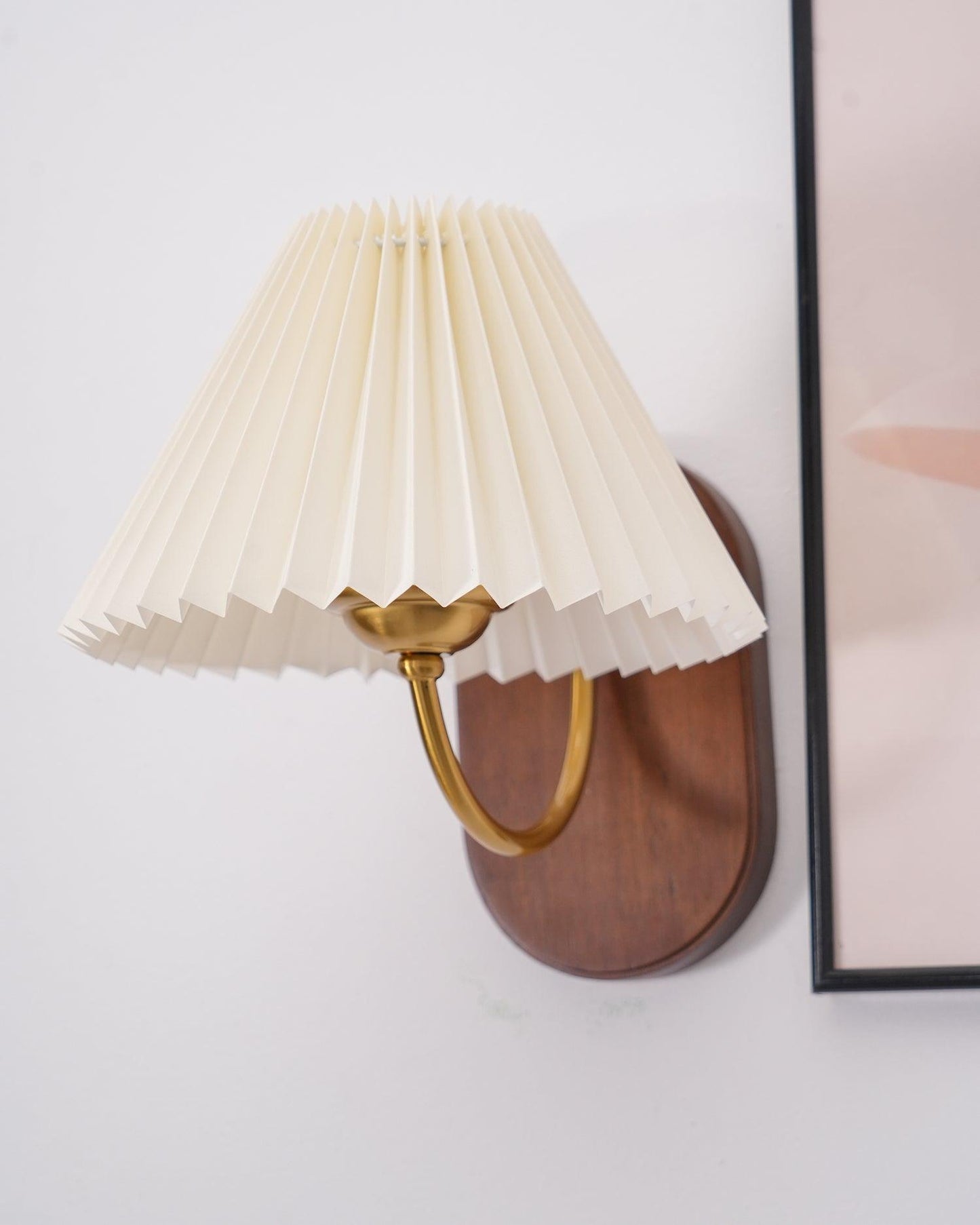 Rynx | Louise Wall Lamp