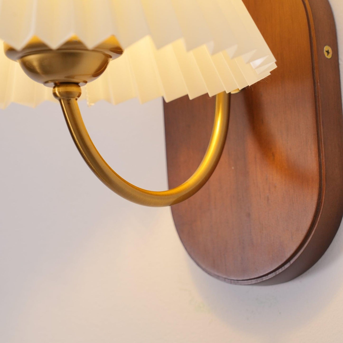 Rynx | Louise Wall Lamp