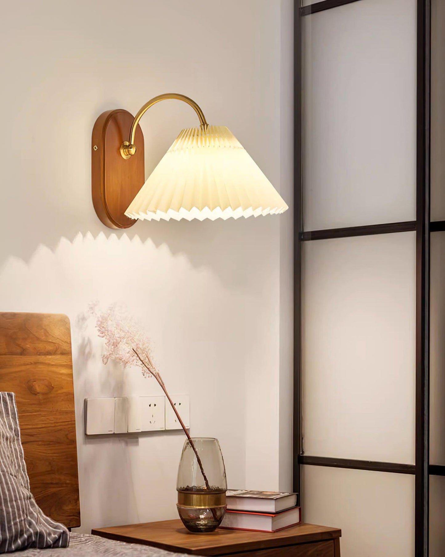 Rynx | Louise Wall Lamp