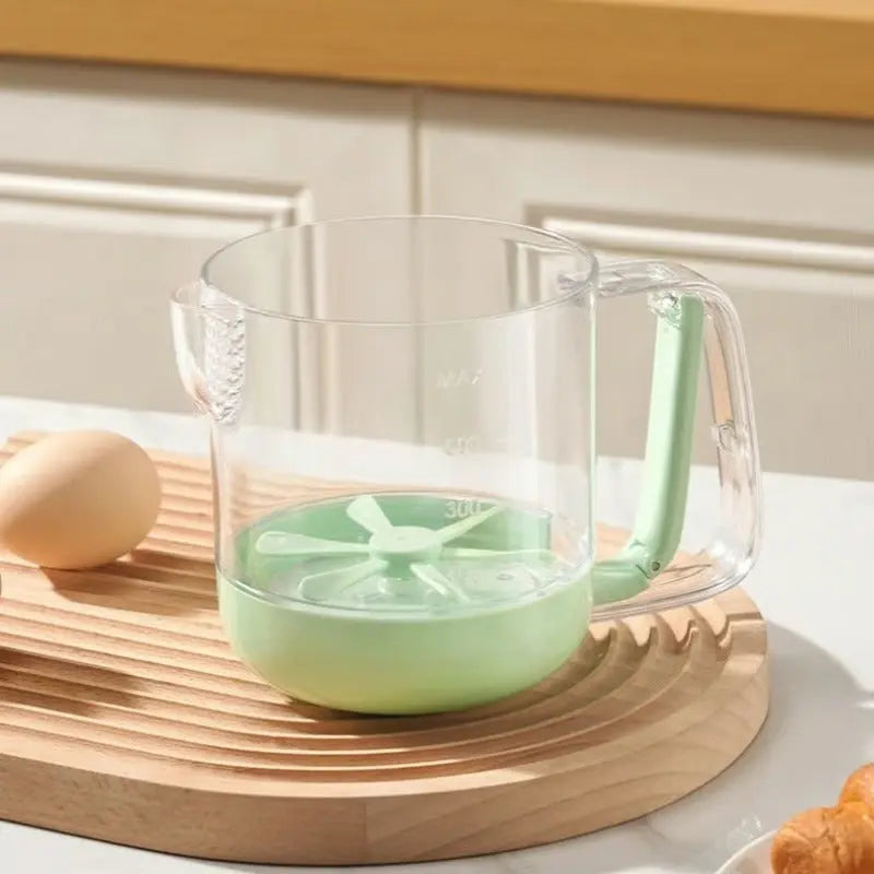 Rynx | Multifunctional Mixing Cup for Eggs – Manual Press with Measuring & Filtering Function