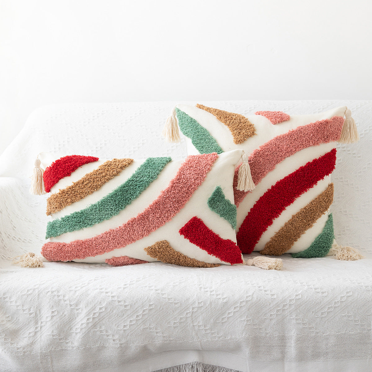 Rynx | Tufted colored red pillowcase handwoven craftsmanship throw pillow home sofa pillow
