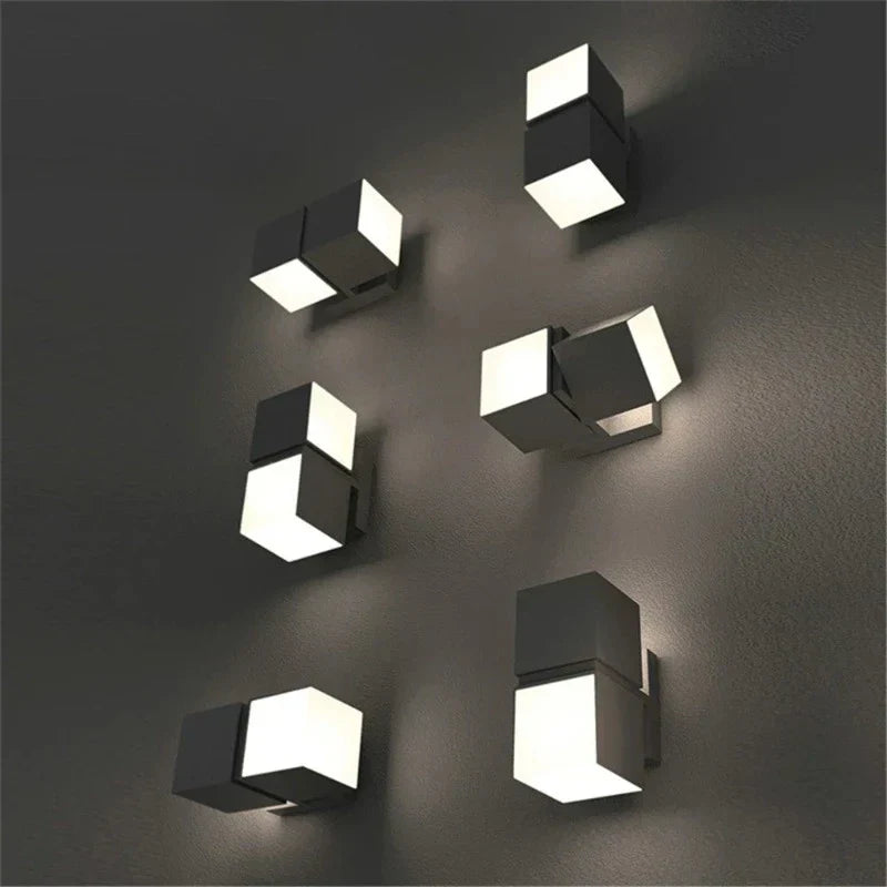 Rynx | LichtStijl - LED Outdoor Wall Lamp for Modern Gardens