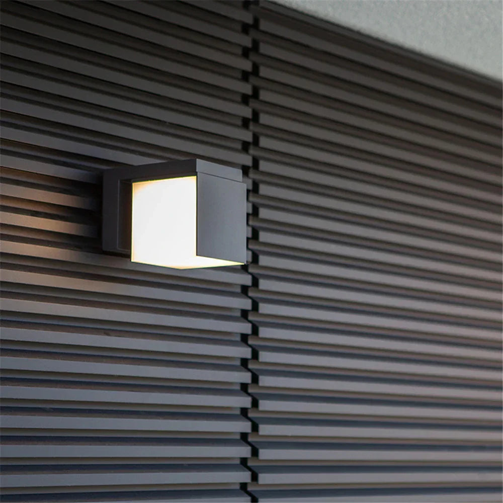 Rynx | LightGuard - Modern Outdoor LED Wall Lamp