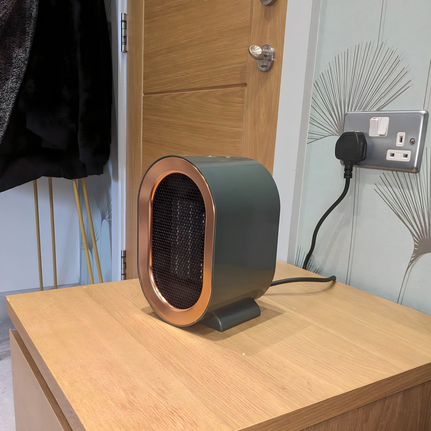 RYNX | Electric Ceramic Heater Green