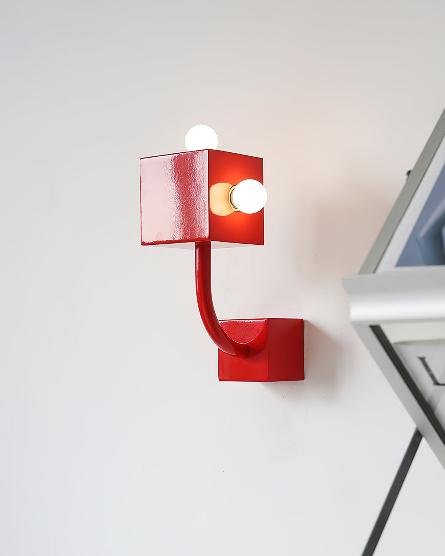 Rynx | Red Cube Wall Lamp