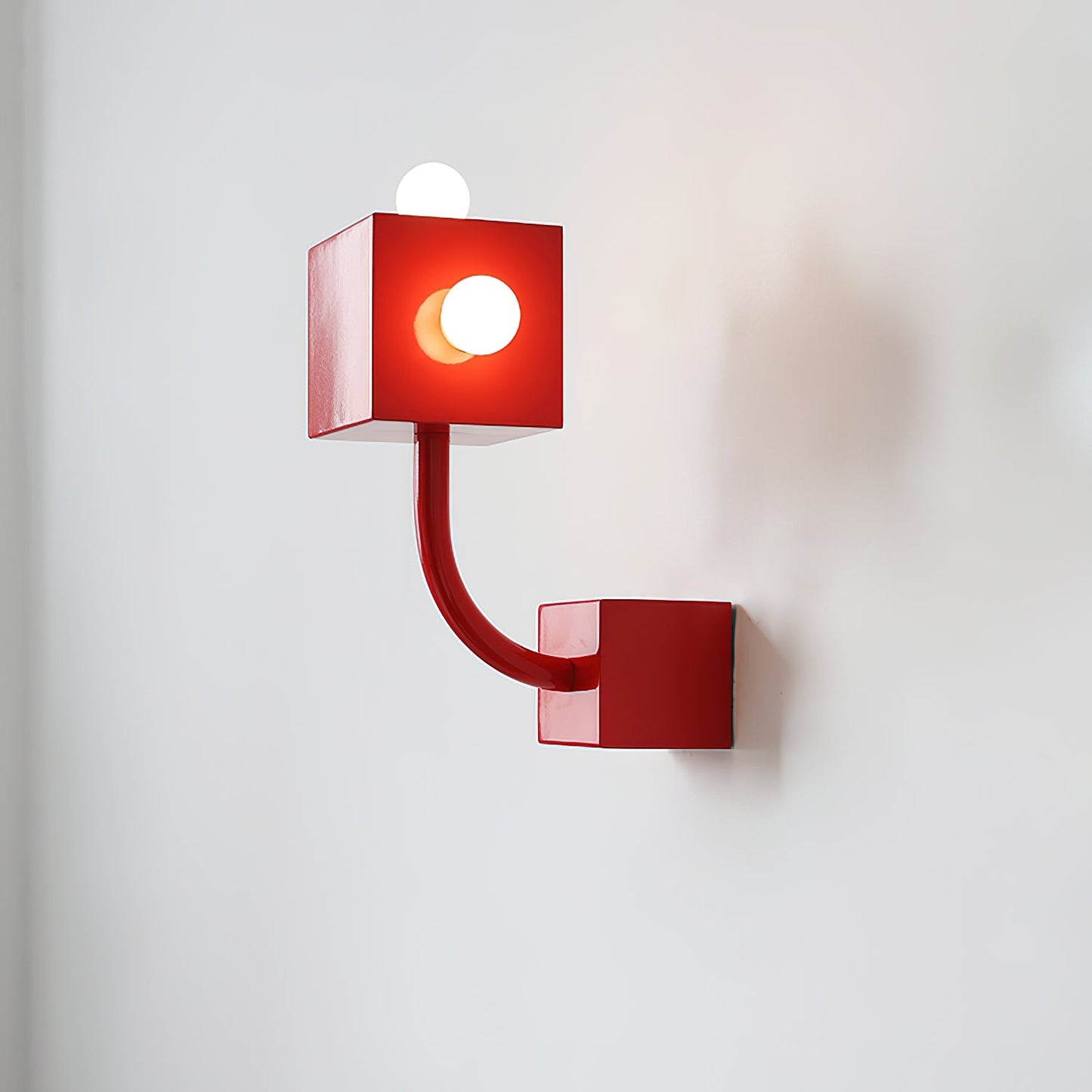 Rynx | Red Cube Wall Lamp