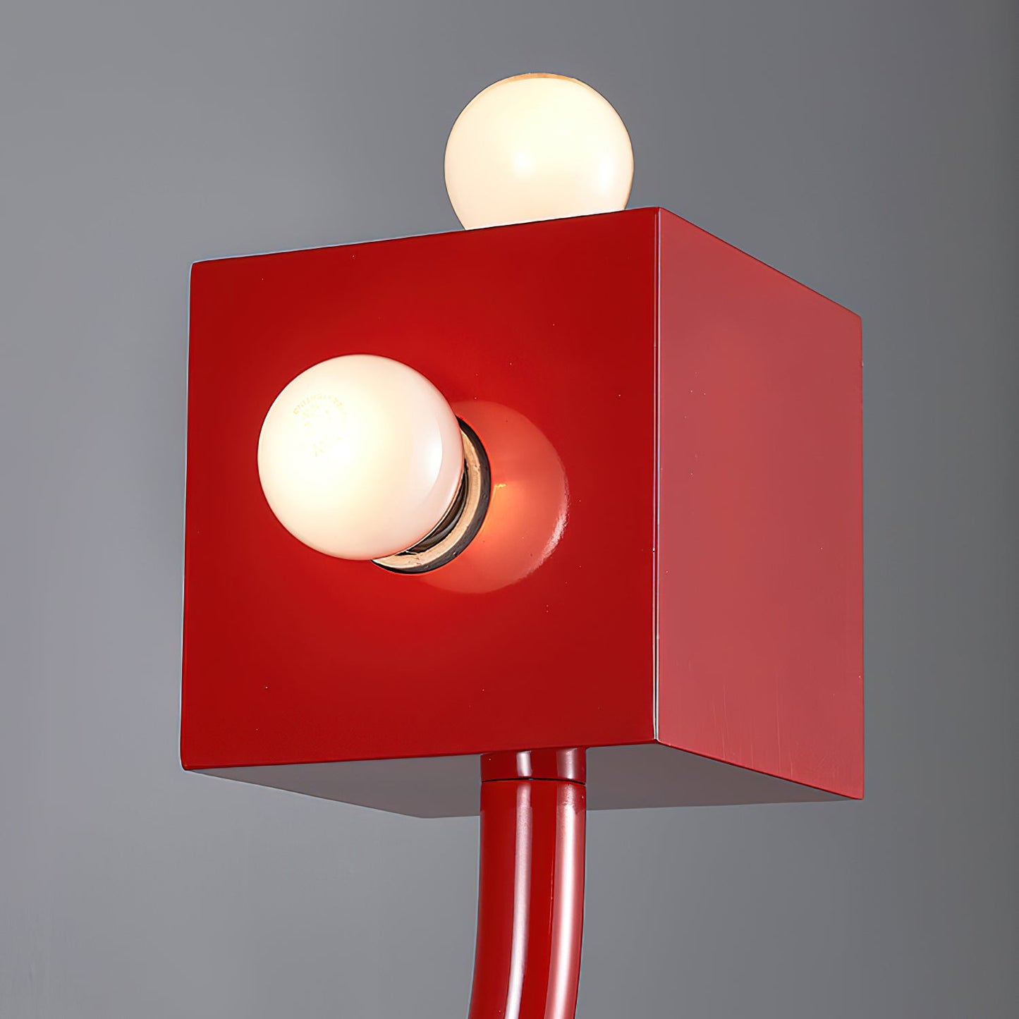 Rynx | Red Cube Wall Lamp