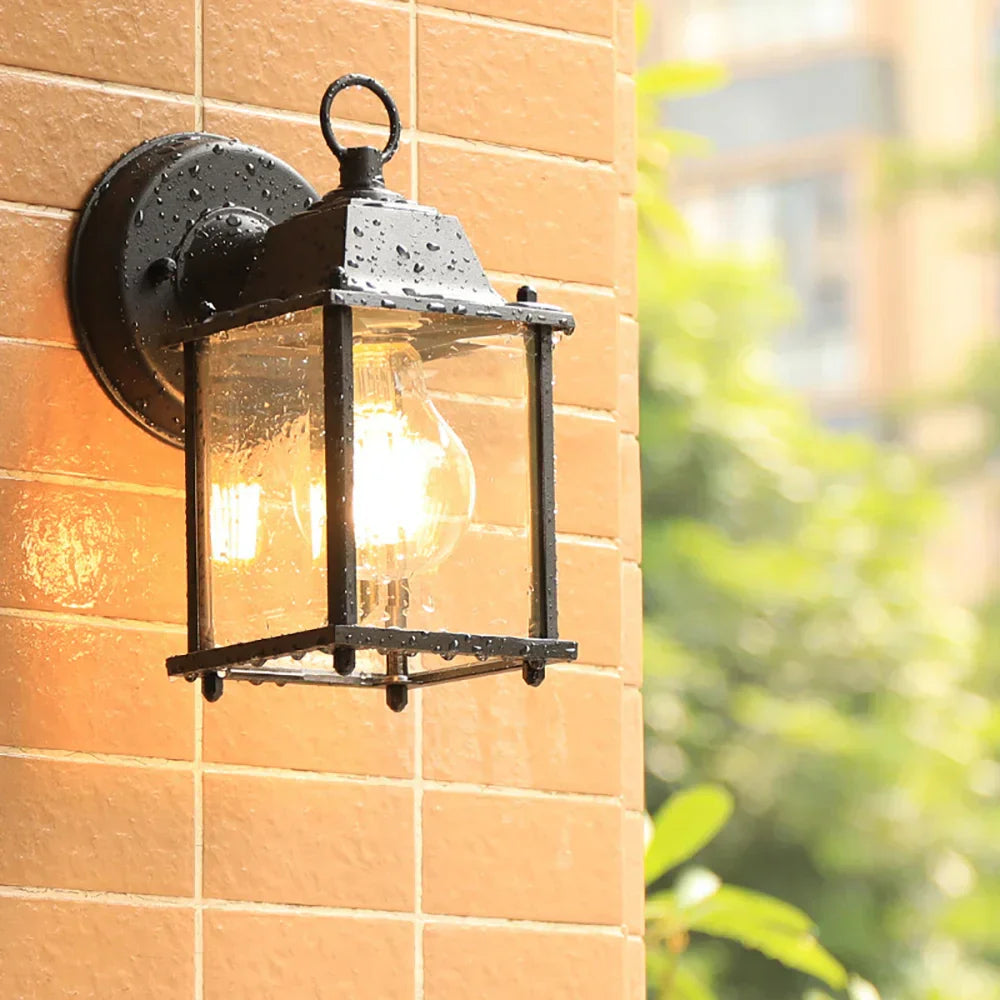 Rynx | VintageGlimmer - Classic Outdoor Wall Lamp
