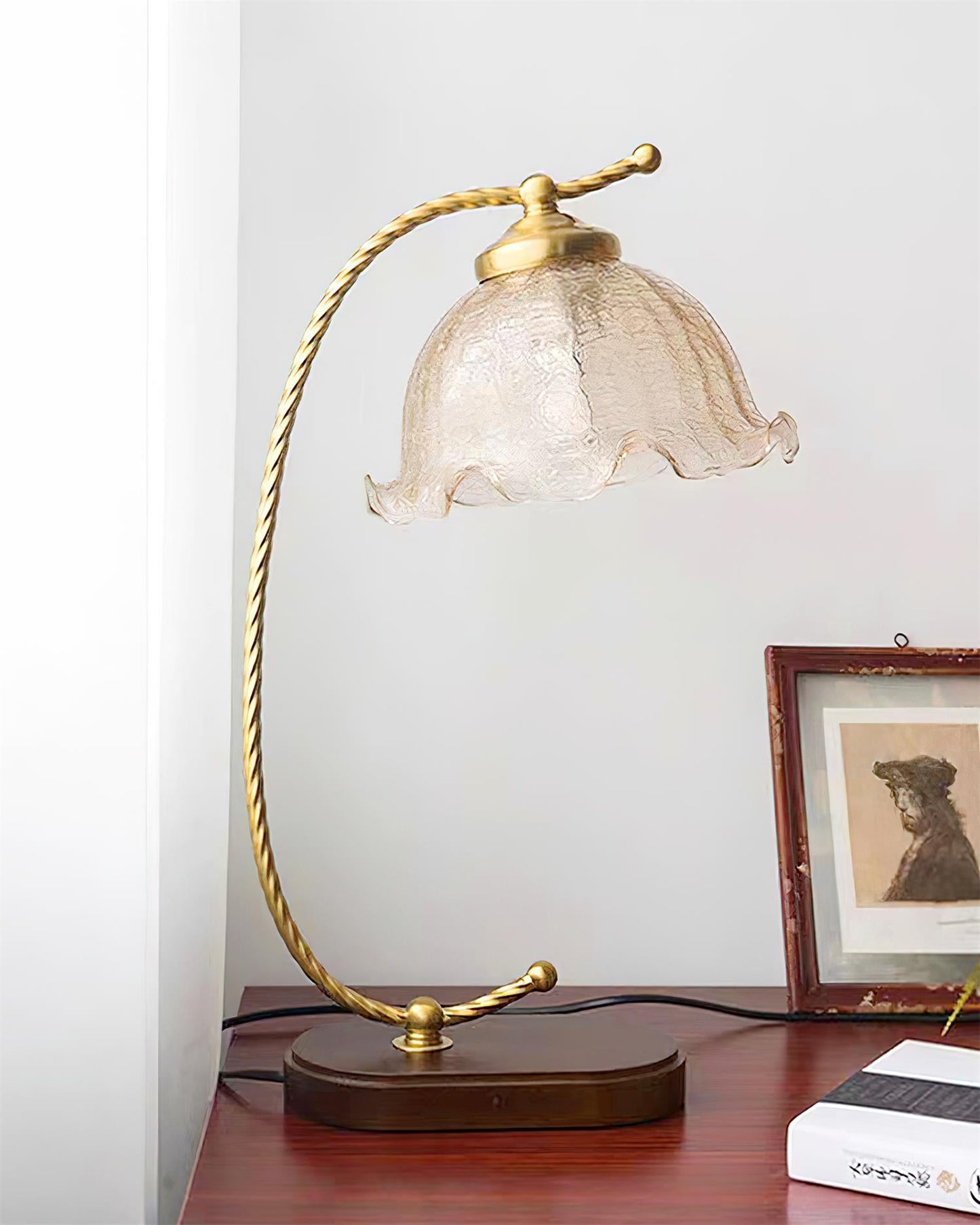 Rynx | Retro Keya Table Lamp