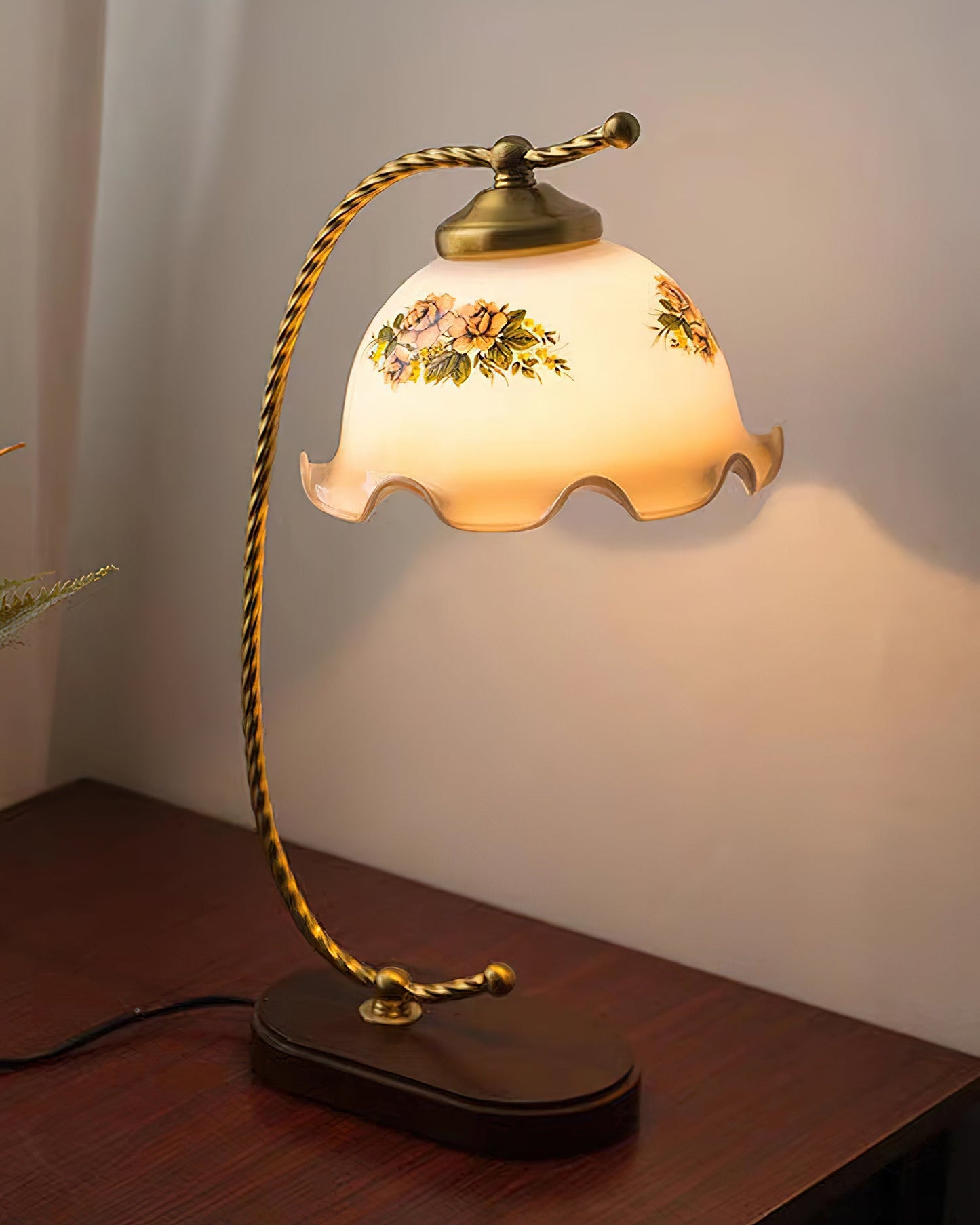 Rynx | Retro Keya Table Lamp