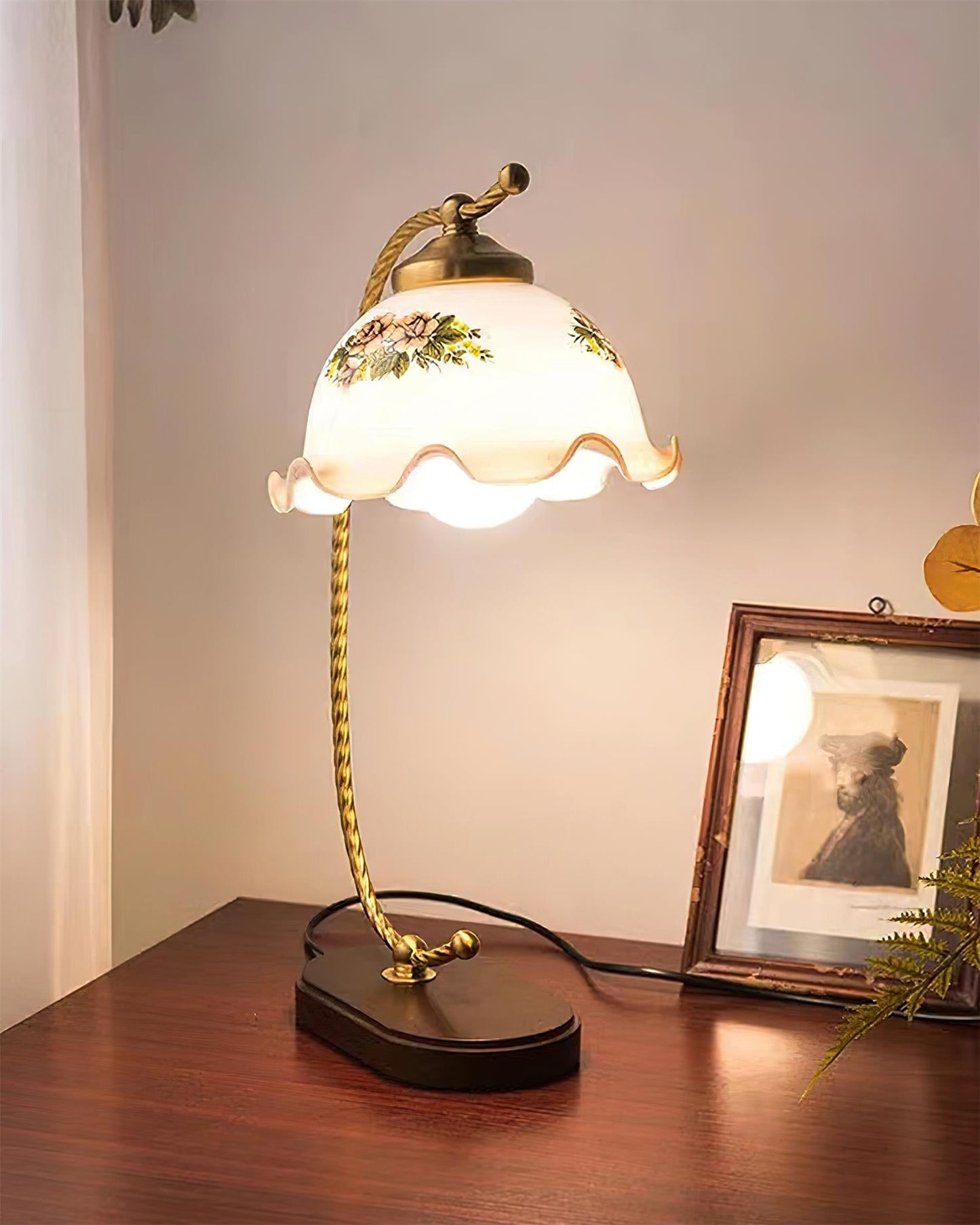 Rynx | Retro Keya Table Lamp