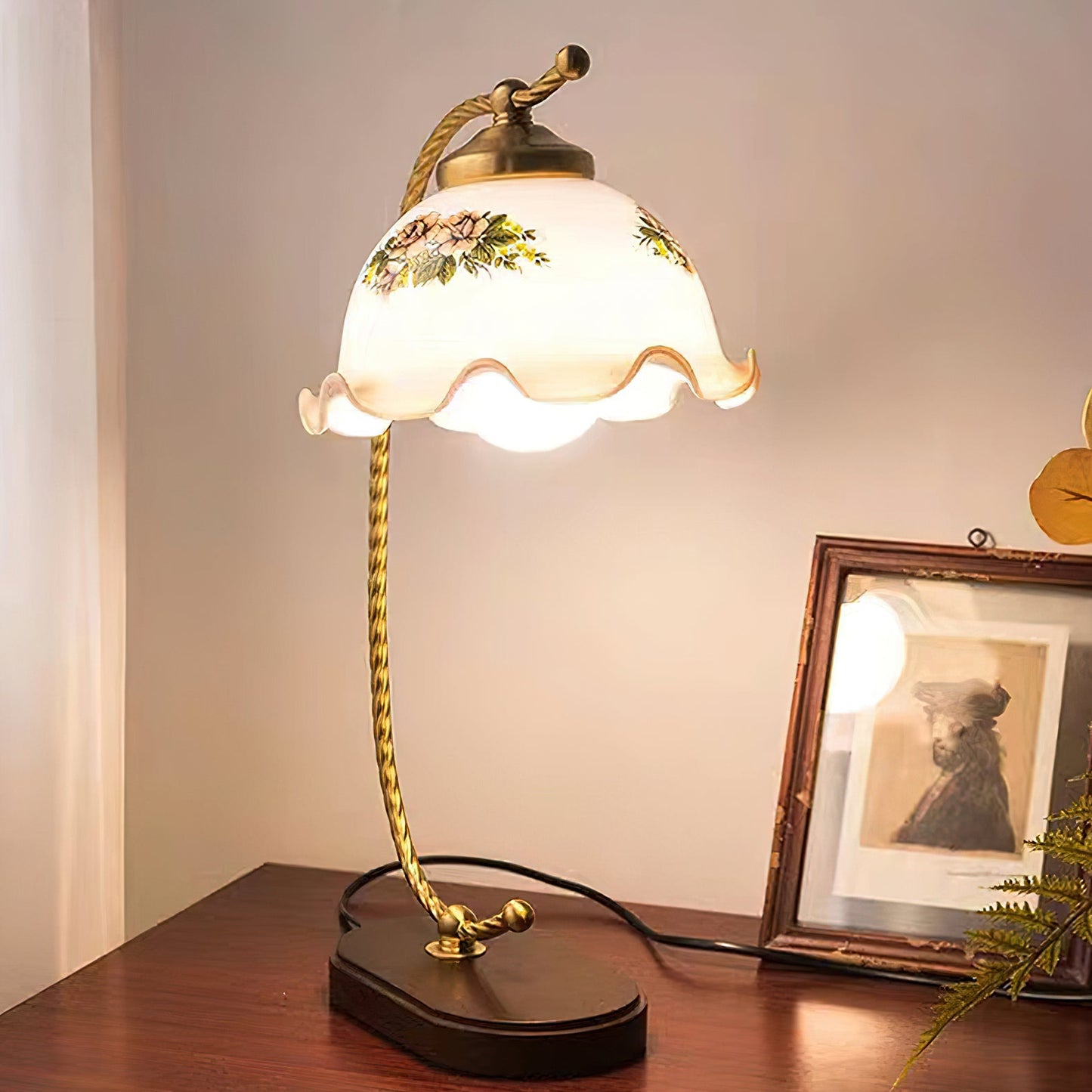 Rynx | Retro Keya Table Lamp