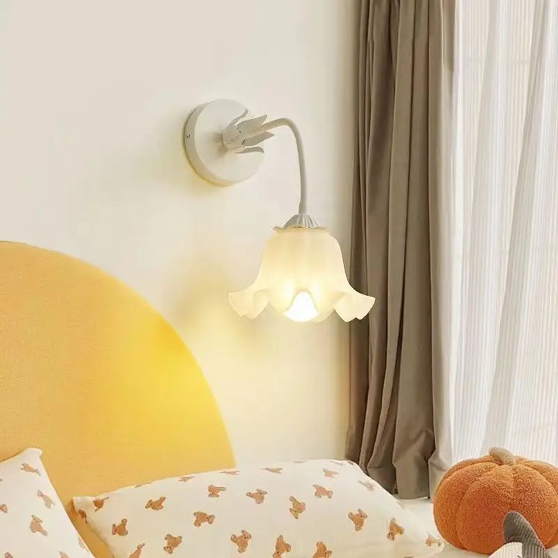 Rynx | FrenchBloom - Wall lamp Bedroom With Floral Design