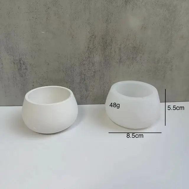 Rynx | Personalized round silicone mold for unique candle and succulent creations - Enhance your home decor