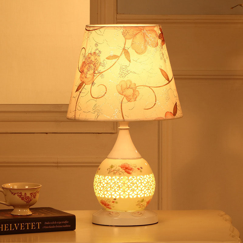 Rynx | Chinese Minimalist Ceramic Floral Fabric Cone 1-Light Table Lamp