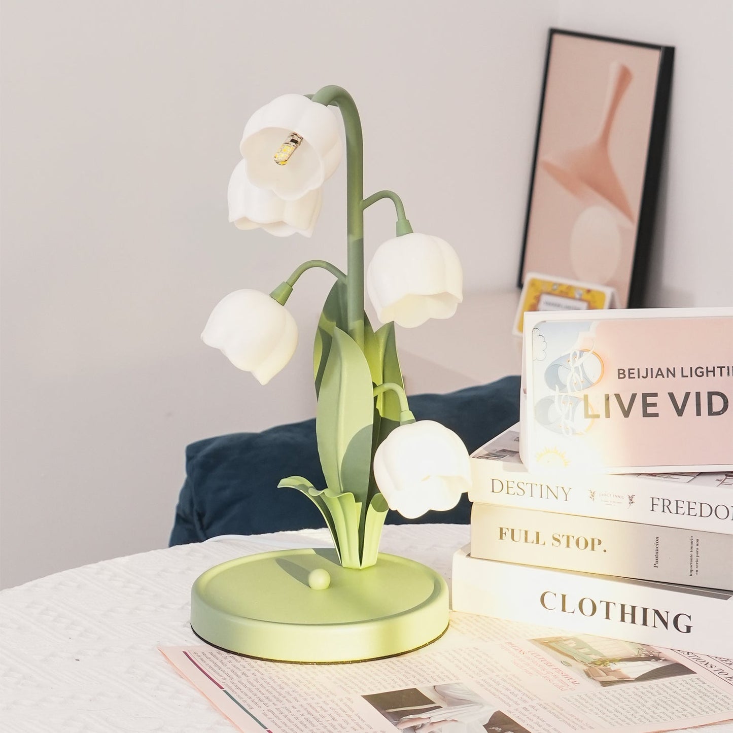 Rynx | Sara Orchid Table Lamp