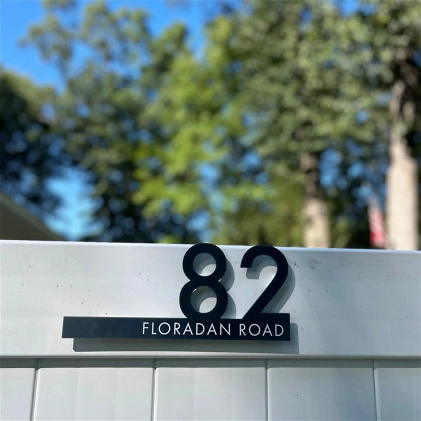 Rynx | Personalized elegant acrylic house number sign - modern and weatherproof