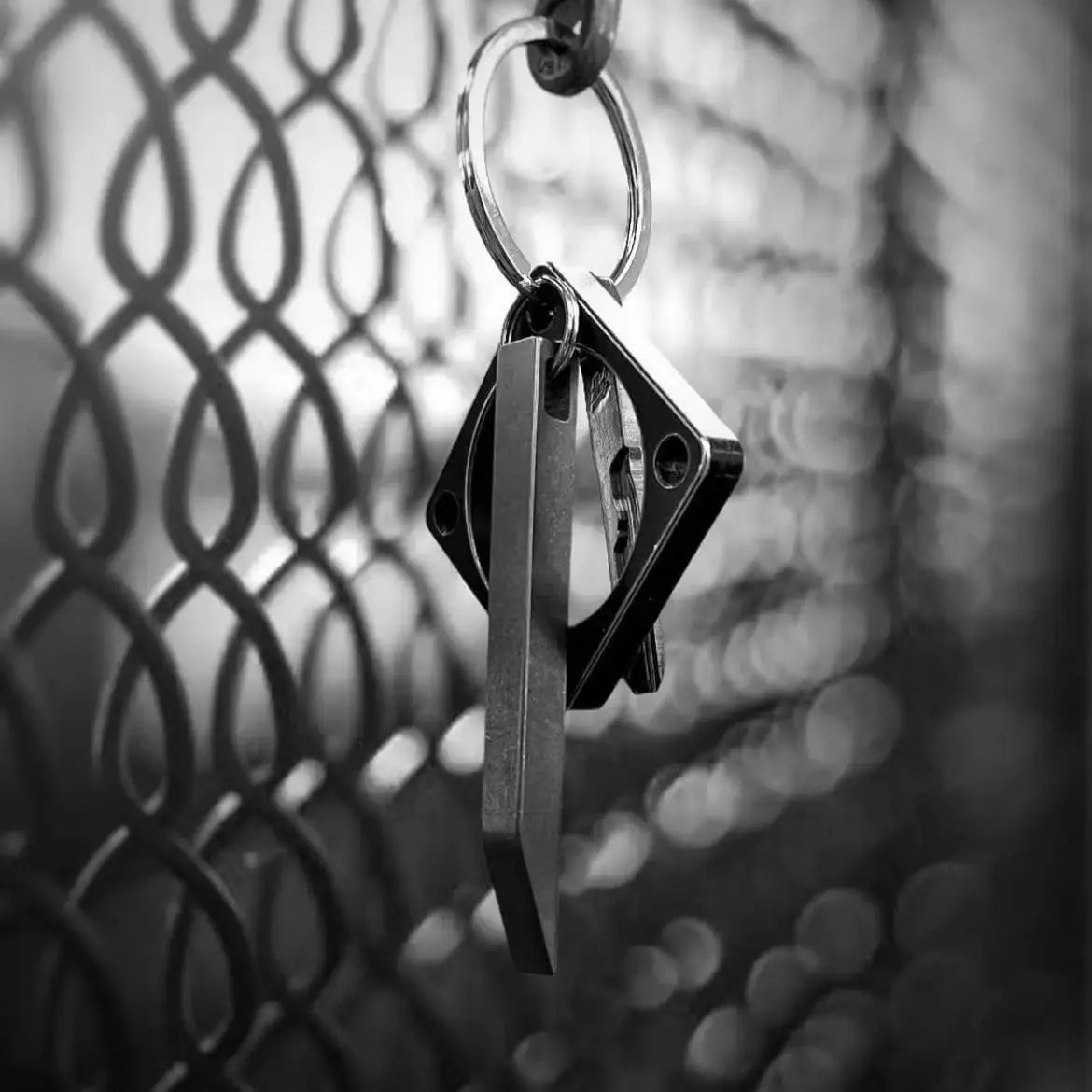 Rynx | Keychain Prybar made of stainless steel