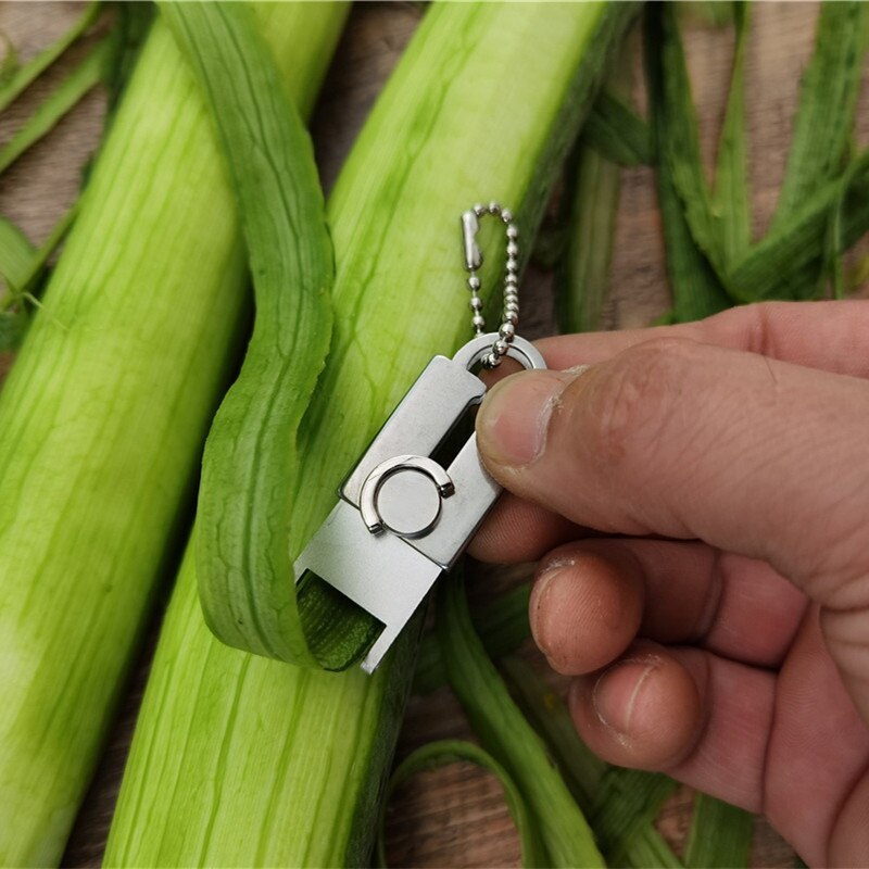 Rynx | Stainless Steel Mini Vegetable Peeler Keychain