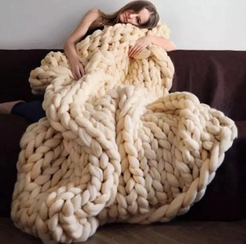 RYNX | Chunky Knit Blanket – Cozy Wool Blanket For Every Room – Soft & Warm – Perfect For Sofa And Bed Cream colored