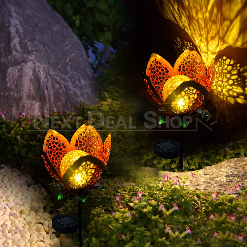 Rynx | Solar-powered metal flower pot lamp
