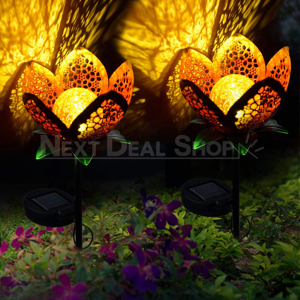 Rynx | Solar-powered metal flower pot lamp