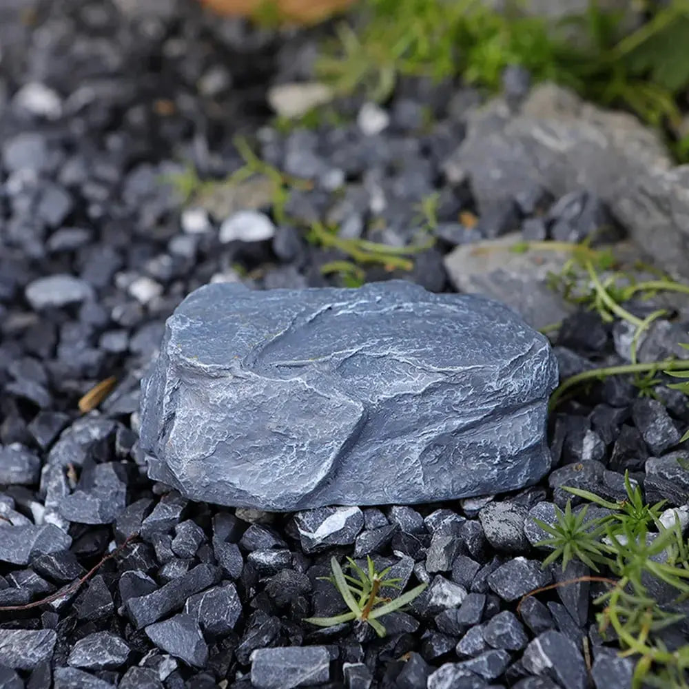 Rynx | Stone Key Hideaway – Discreet, weatherproof & ideal for the garden