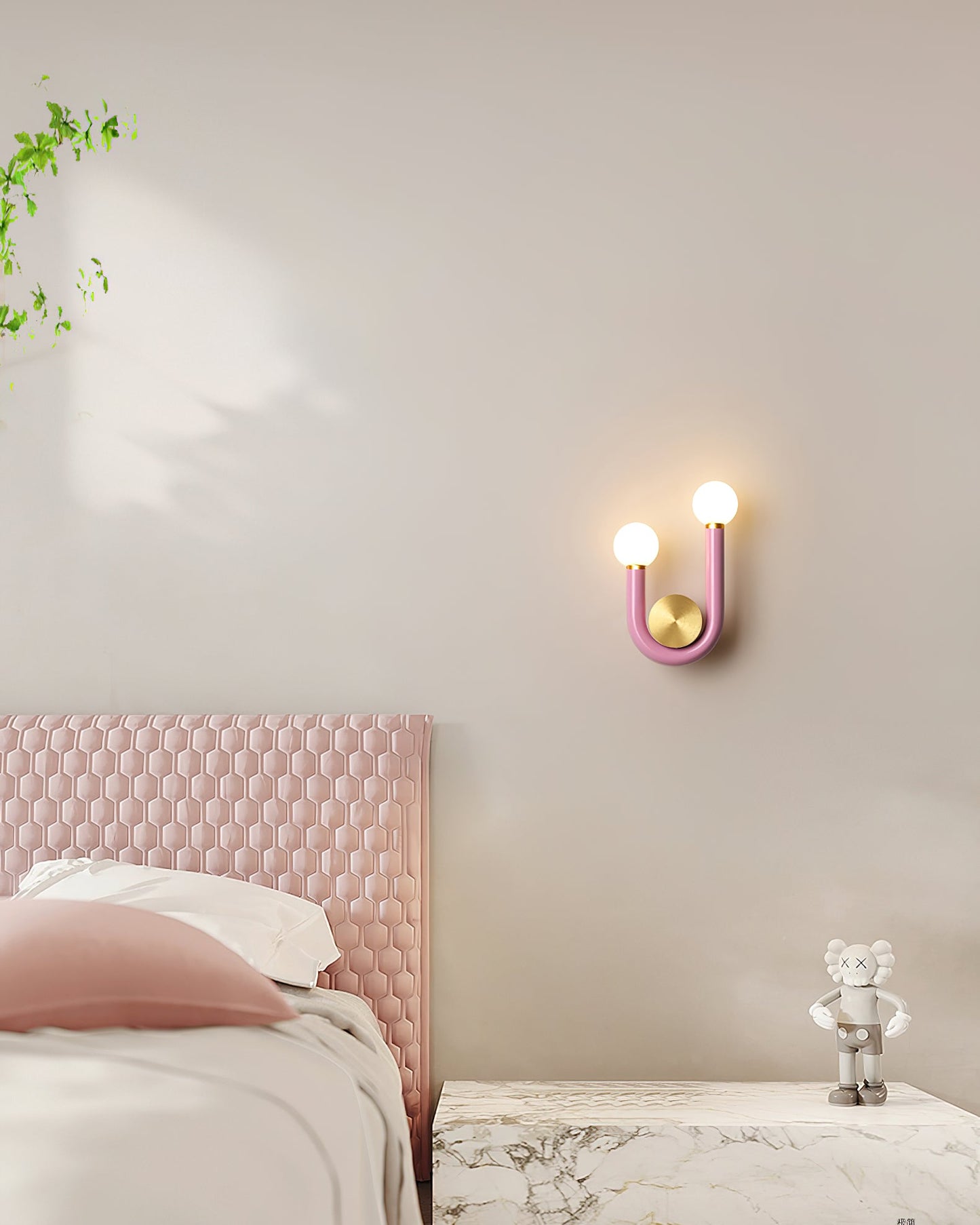 Rynx | Thalia U Wall Lamp