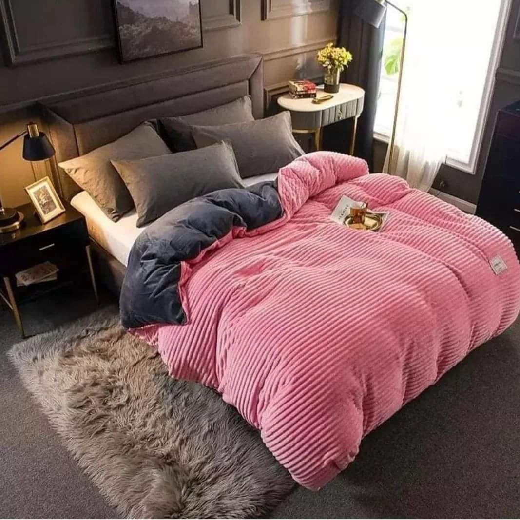 Rynx | Velvet cushion covers sets including 2 cushion covers and a sheet