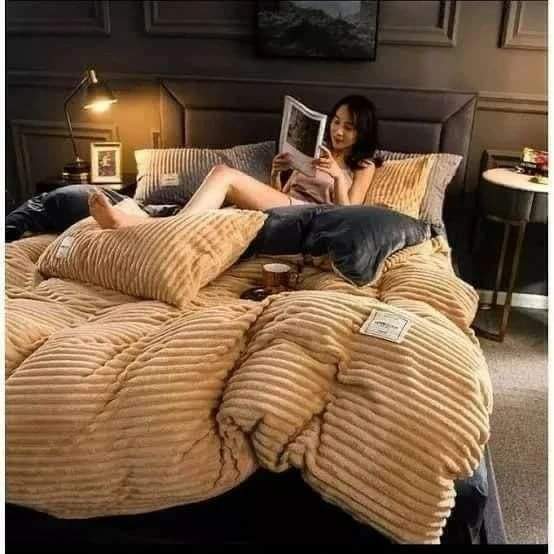 Rynx | Velvet cushion covers sets including 2 cushion covers and a sheet