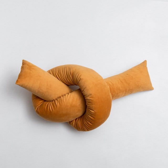 Rynx | Wave Knot Cushion