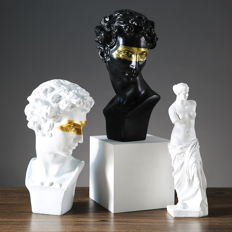 Rynx | David Sculpture